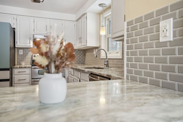 66 Buttonwood Avenue, Sutton, MA 01590