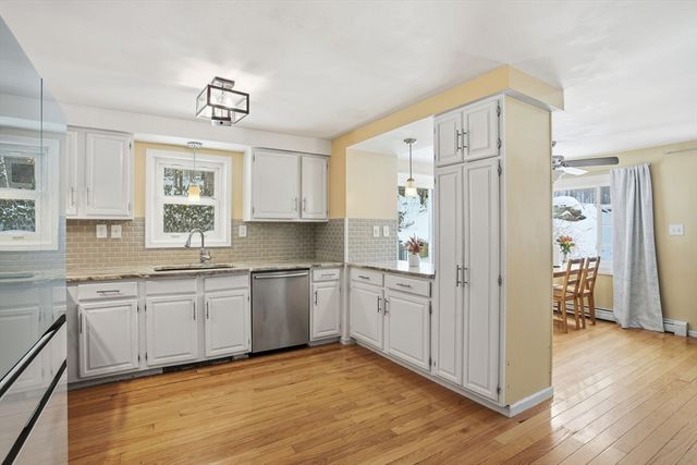 66 Buttonwood Avenue, Sutton, MA 01590