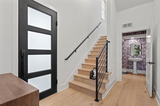 1719 Spyglass DR 7, Austin, TX 78746