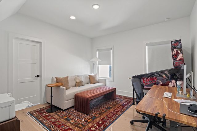 1719 Spyglass DR 7, Austin, TX 78746