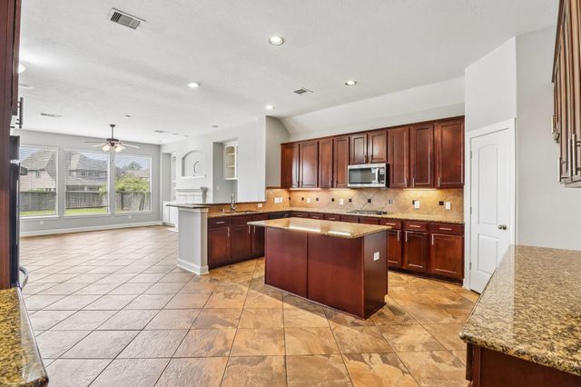 22715 Wilbur Lane, Tomball, TX 77375