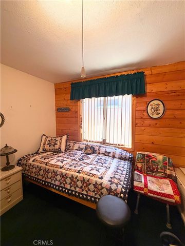 601 San Bernardino, Sugarloaf, CA 92386