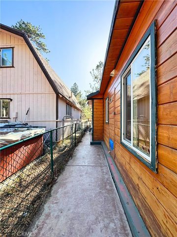 601 San Bernardino, Sugarloaf, CA 92386