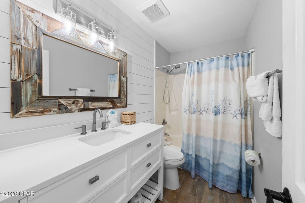 Image 9 of property listing at 17670 Front Beach Road J7, Panama City Beach, FL 32413