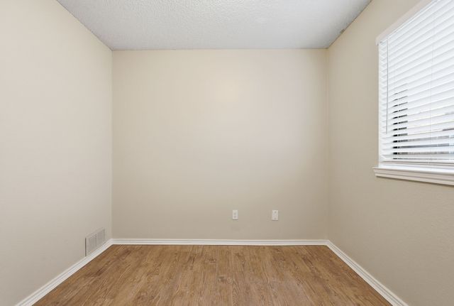 5343 Waterford Drive, Mesquite, TX 75150