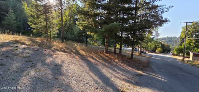 930 Lower Page Rd, Smelterville, ID 83868