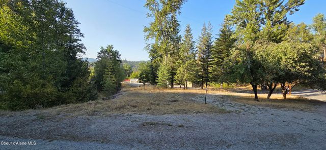 930 Lower Page Rd, Smelterville, ID 83868