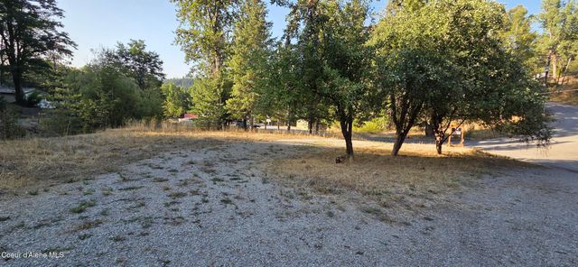 930 Lower Page Rd, Smelterville, ID 83868