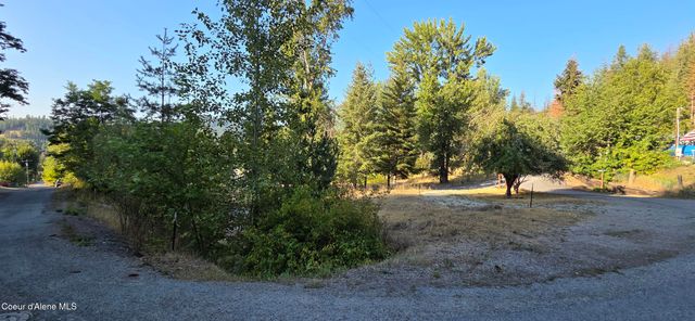930 Lower Page Rd, Smelterville, ID 83868