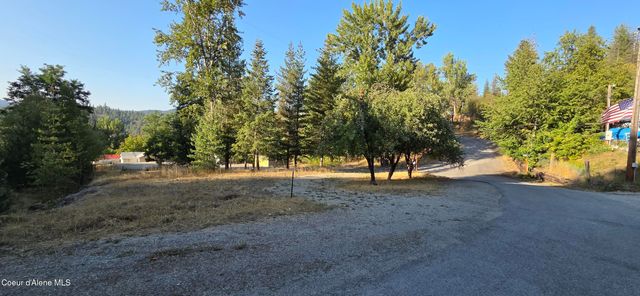930 Lower Page Rd, Smelterville, ID 83868