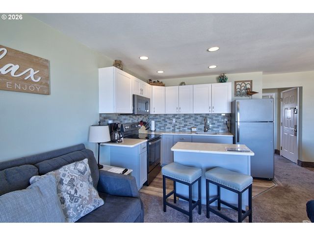 171 Sw HIGHWAY 101, Lincoln City, OR 97367