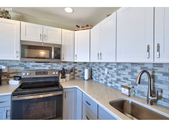171 Sw HIGHWAY 101, Lincoln City, OR 97367