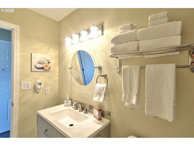 171 Sw HIGHWAY 101, Lincoln City, OR 97367