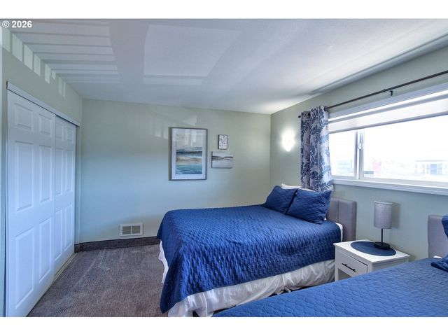 171 Sw HIGHWAY 101, Lincoln City, OR 97367
