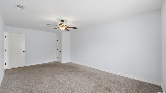 4747 Swann Ln, Kirby, TX 78219