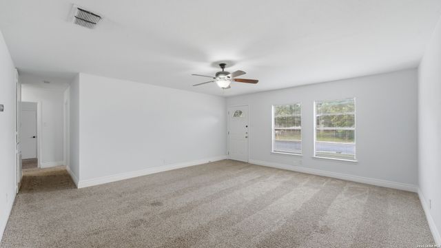 4747 Swann Ln, Kirby, TX 78219