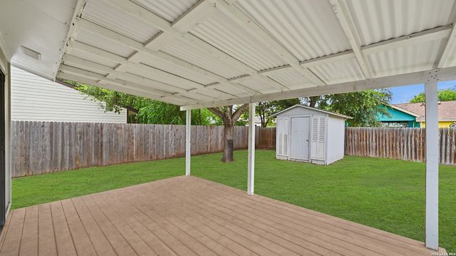 4747 Swann Ln, Kirby, TX 78219