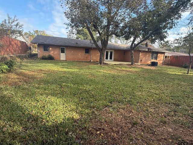 301 Ridgecrest, Tyler, TX 75701