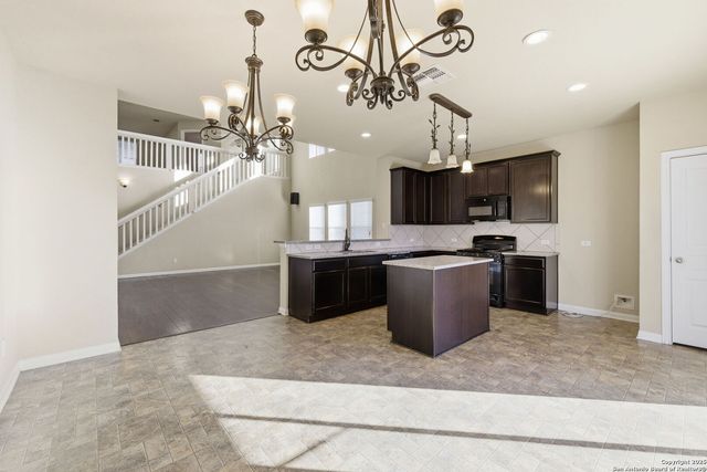 2127 Rosillos Peak, San Antonio, TX 78245