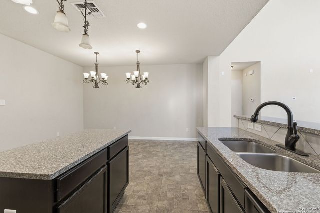 2127 Rosillos Peak, San Antonio, TX 78245