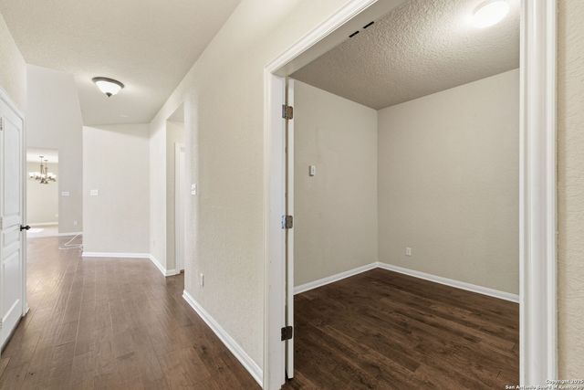 2127 Rosillos Peak, San Antonio, TX 78245