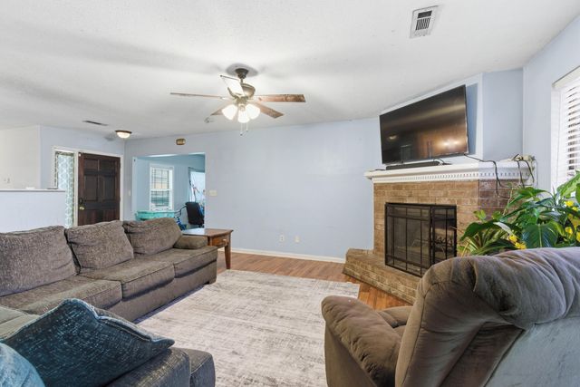 134 Pecan Grove Avenue, Goose Creek, SC 29445