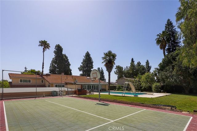 2441 Terraza, Fullerton, CA 92835