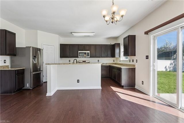 27 Hampshire Glen PW, Hampton, VA 23669