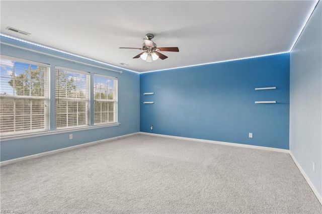 27 Hampshire Glen PW, Hampton, VA 23669