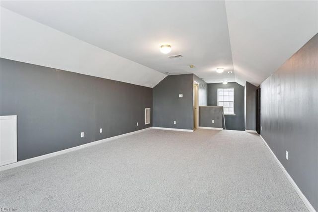 27 Hampshire Glen PW, Hampton, VA 23669