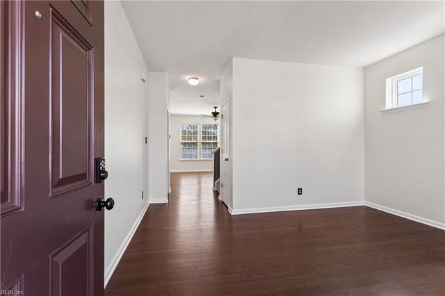 27 Hampshire Glen PW, Hampton, VA 23669