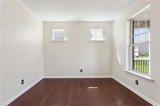 27 Hampshire Glen PW, Hampton, VA 23669