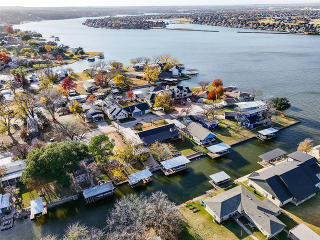 3415 Tahitian Court, Granbury, TX 76048