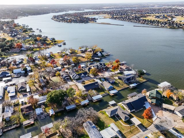 3415 Tahitian Court, Granbury, TX 76048