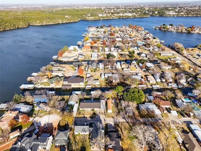 3415 Tahitian Court, Granbury, TX 76048