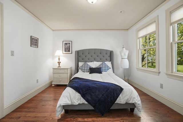 28 Pennsylvania Ave B, Newton, MA 02464