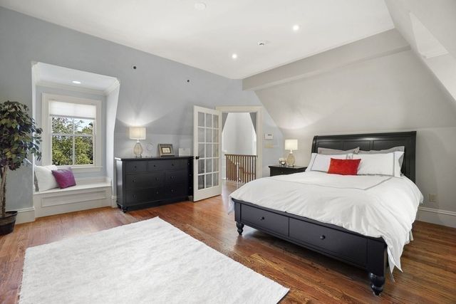 28 Pennsylvania Ave B, Newton, MA 02464