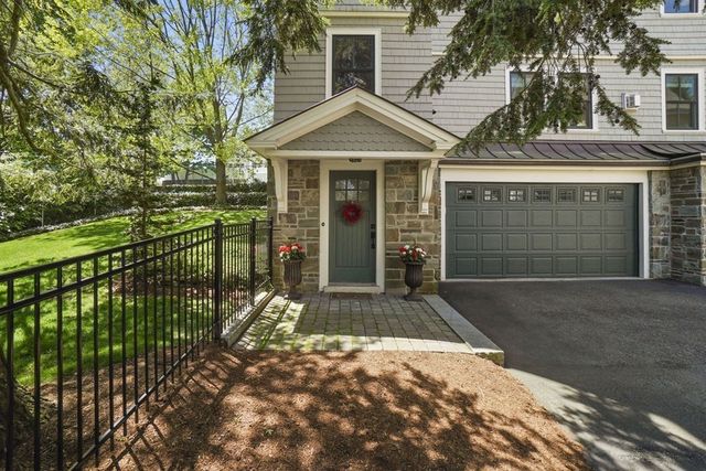 28 Pennsylvania Ave B, Newton, MA 02464