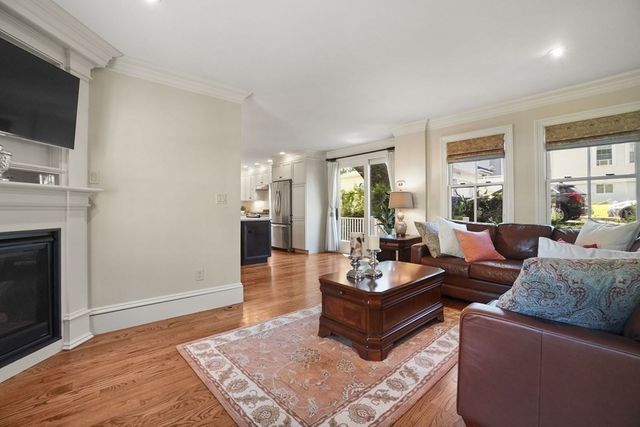 28 Pennsylvania Ave B, Newton, MA 02464