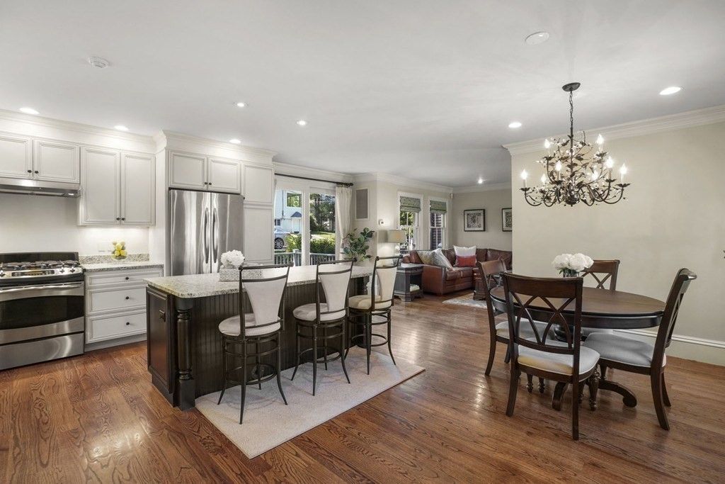 28 Pennsylvania Ave B, Newton, MA 02464