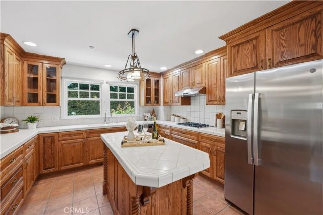 625 Yale, Claremont, CA 91711