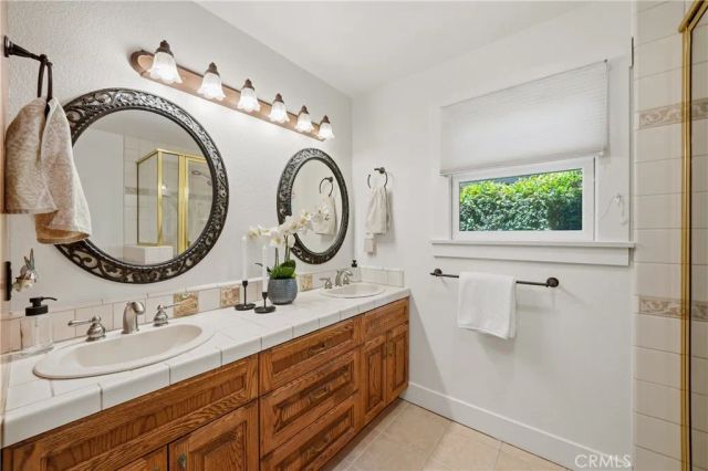 625 Yale, Claremont, CA 91711