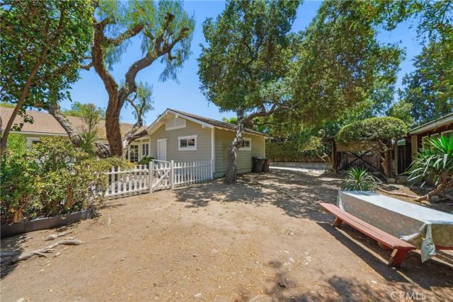 625 Yale, Claremont, CA 91711