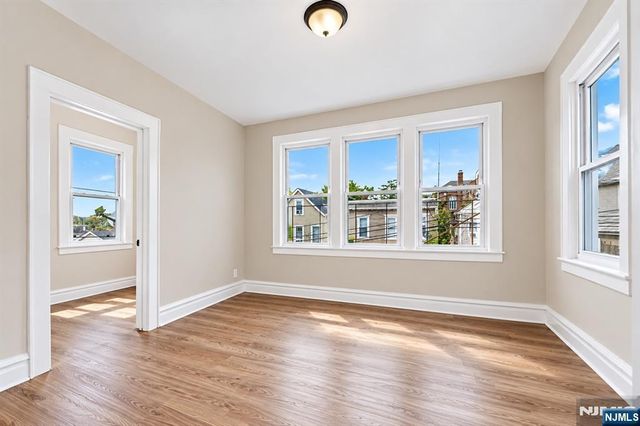 17 Arverne Terrace, Irvington, NJ 07111