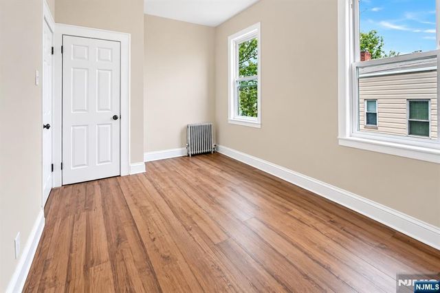 17 Arverne Terrace, Irvington, NJ 07111