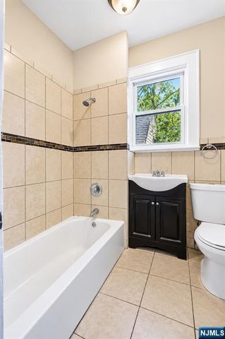 17 Arverne Terrace, Irvington, NJ 07111