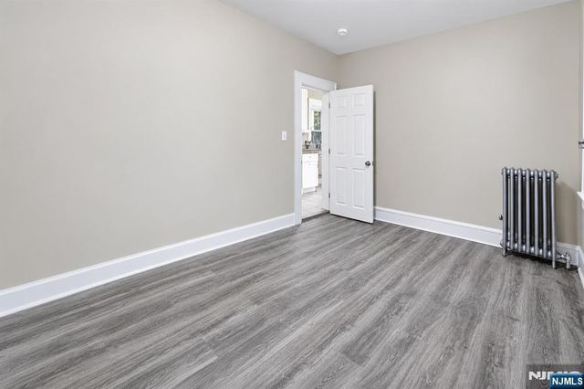 17 Arverne Terrace, Irvington, NJ 07111