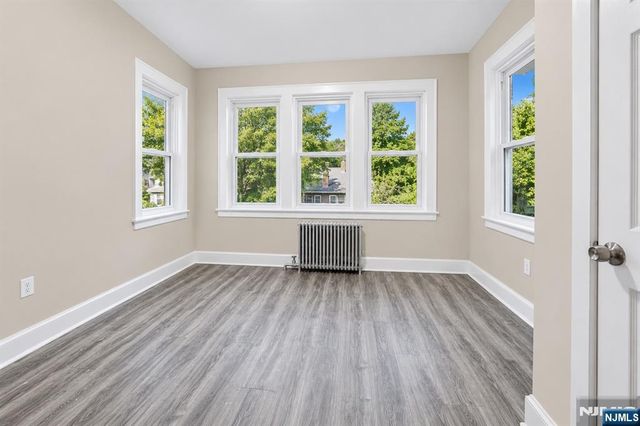 17 Arverne Terrace, Irvington, NJ 07111