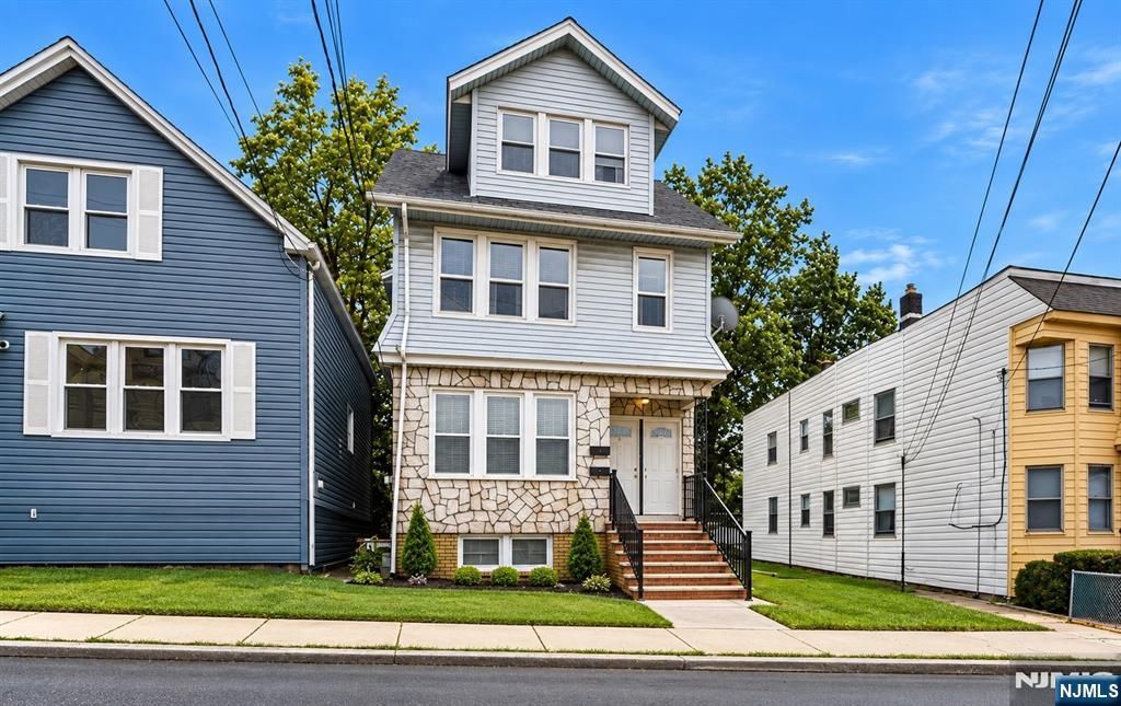 17 Arverne Terrace, Irvington, NJ 07111