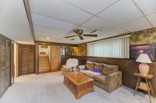 1795 W JO ANN Lane, Addison, IL 60101